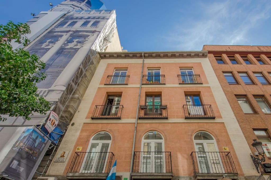 Suara Apartamentos 2 Madrid Ngoại thất bức ảnh