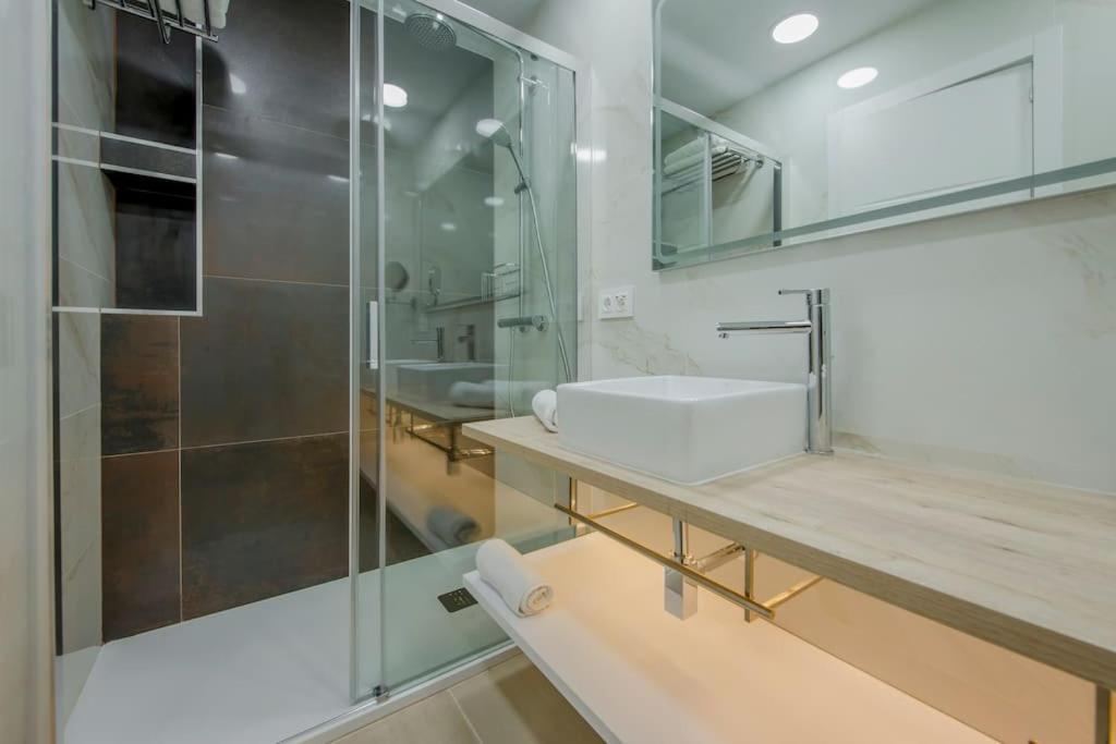 Suara Apartamentos 2 Madrid Ngoại thất bức ảnh